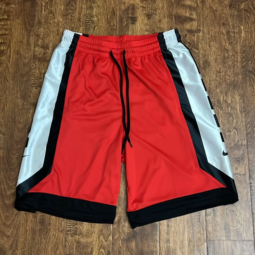 Nike Basketball Shorts Size M - Picture 5 of 17